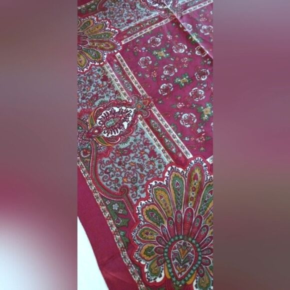Vintage 💯 Silk Scarf William Morris Style Paisley Red & Gold - Picture 10 of 16